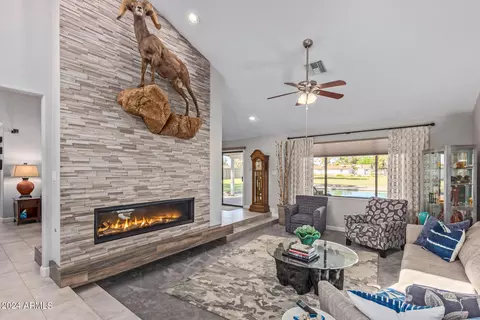 934 E Houston Ave, Gilbert, AZ 85234 photo 7