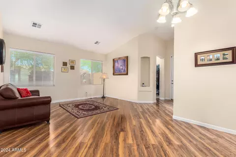 4635 S Boulder Ct, Gilbert, AZ 85297 photo 4