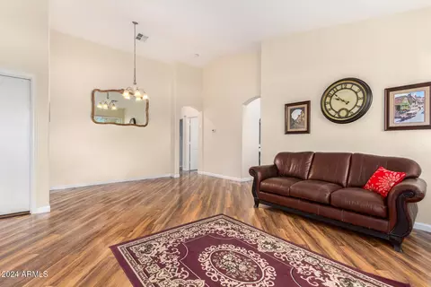 4635 S Boulder Ct, Gilbert, AZ 85297 photo 5