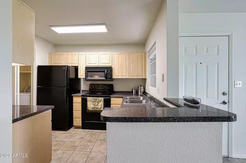 1880 E Morten Ave #215, Phoenix, AZ 85020 photo 14