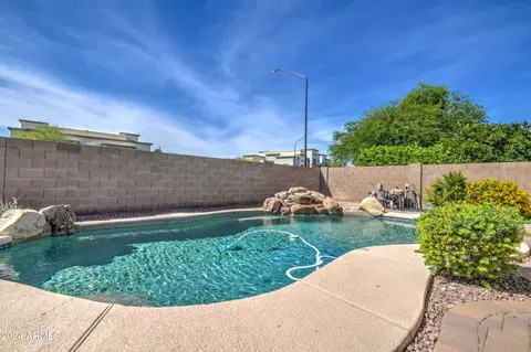 208 E Devon Dr, Gilbert, AZ 85296 photo 16