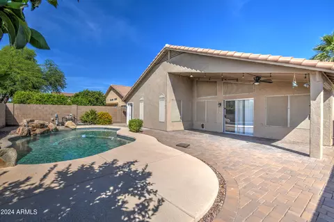 208 E Devon Dr, Gilbert, AZ 85296 photo 15