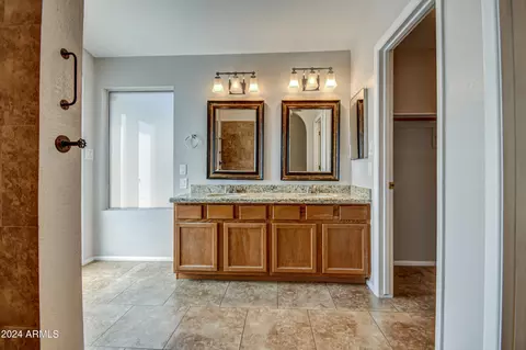 208 E Devon Dr, Gilbert, AZ 85296 photo 13