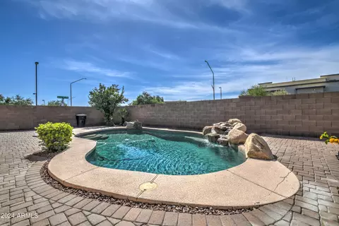 208 E Devon Dr, Gilbert, AZ 85296 photo 17
