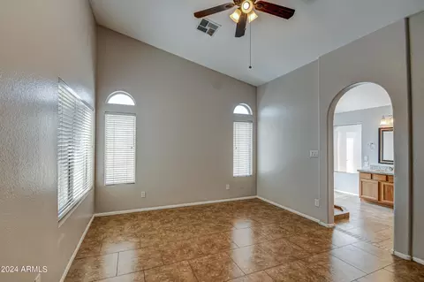 208 E Devon Dr, Gilbert, AZ 85296 photo 10