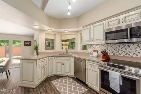 9409 S 46th St, Phoenix, AZ 85044 photo 12