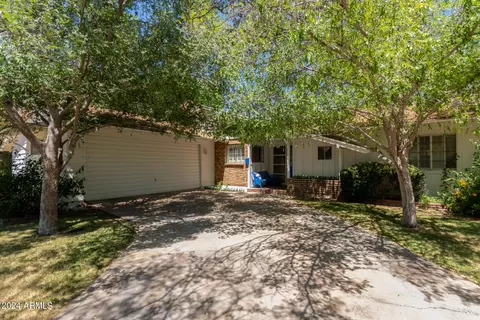 1058 W Mountain View Dr, Mesa, AZ 85201