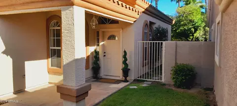 1402 W Clear Spring Dr, Gilbert, AZ 85233 photo 3