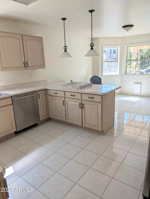 1402 W Clear Spring Dr, Gilbert, AZ 85233 photo 11