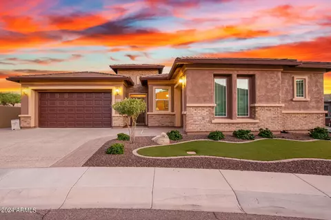 1225 W Cavedale Dr, Phoenix, AZ 85085