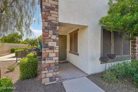 1825 E Frye Rd #102, Gilbert, AZ 85295