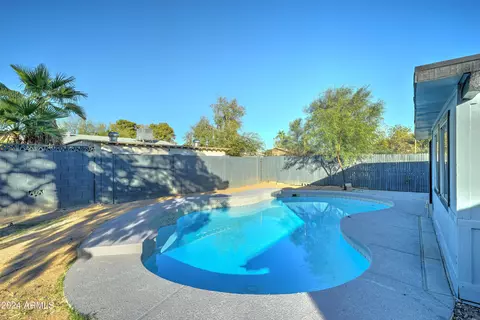 Exterior - 3832 E Willow Ave, Phoenix, AZ 85032 photo 5 of 7