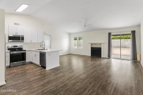 18007 N 3rd Ave, Phoenix, AZ 85023 photo 4