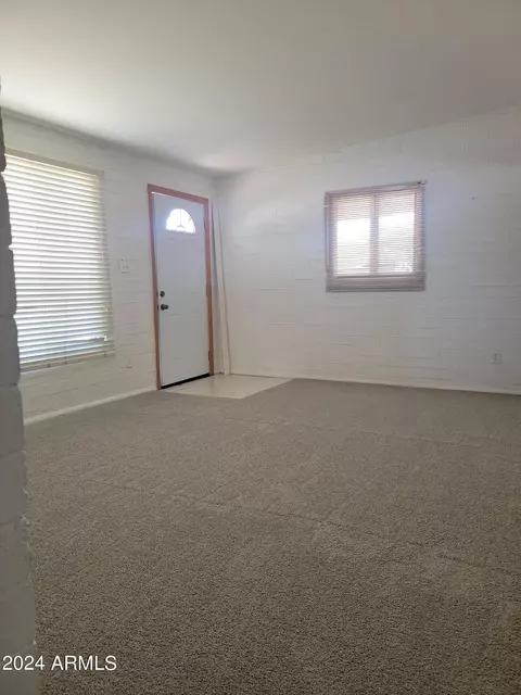 410 S Robert Rd, Tempe, AZ 85281 photo 2