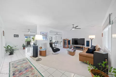 2836 E Cannon Dr, Phoenix, AZ 85028 photo 4