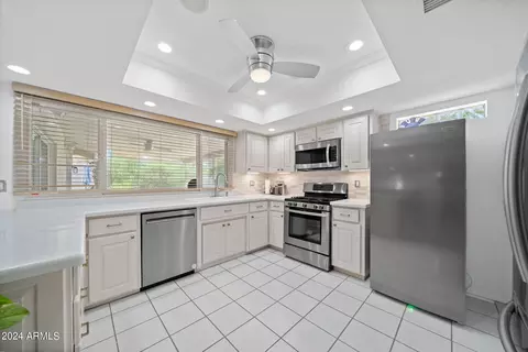 2836 E Cannon Dr, Phoenix, AZ 85028 photo 13