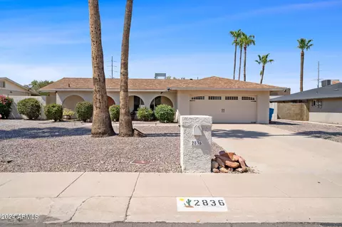 2836 E Cannon Dr, Phoenix, AZ 85028