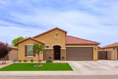 1668 E Primavera Way, San Tan Valley, AZ 85140