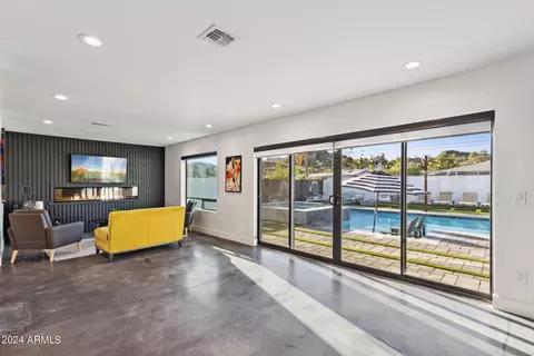 1432 E Griswold Rd, Phoenix, AZ 85020 photo 8