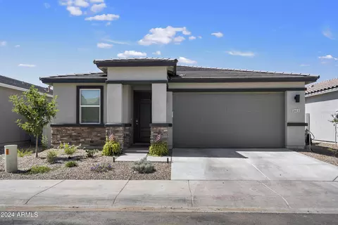 2615 E Houston Ave, Apache Junction, AZ 85119