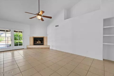 509 E Meadows Ln, Gilbert, AZ 85234 photo 14