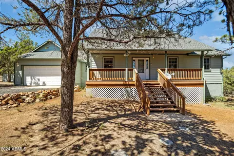2765 Panther Cir, Overgaard, AZ 85933 photo 2