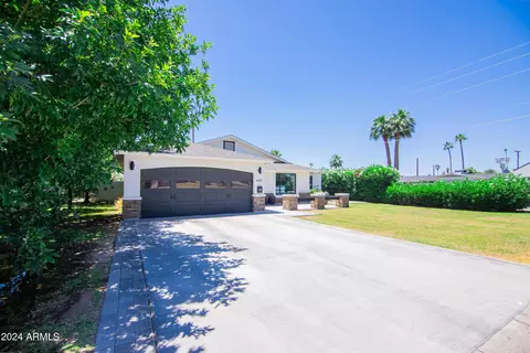4201 Earll Dr, Phoenix, AZ 85018 photo 2
