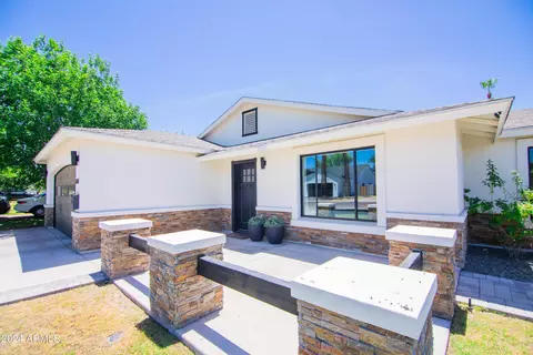 4201 Earll Dr, Phoenix, AZ 85018 photo 5