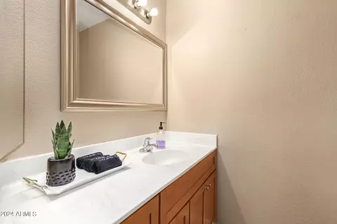 4175 E Pecan Rd, Phoenix, AZ 85040 photo 12