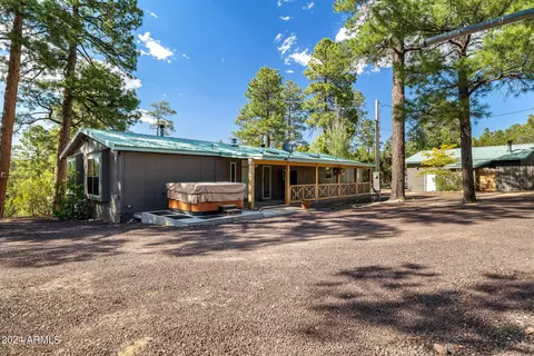 2906 E Red Cinder Rd, Overgaard, AZ 85933 photo 32