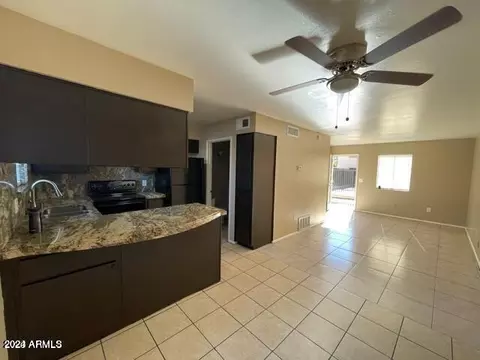 4567 N 26th Dr, Phoenix, AZ 85017 photo 3
