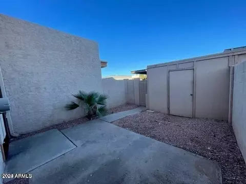 4567 N 26th Dr, Phoenix, AZ 85017 photo 13