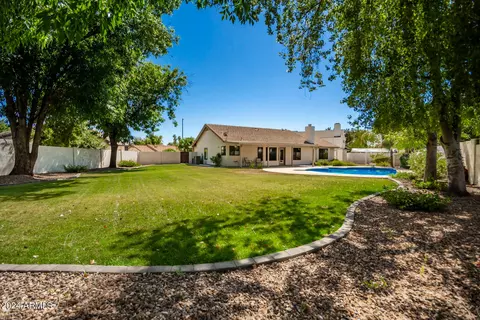 518 E Meadows Ln, Gilbert, AZ 85234 photo 48