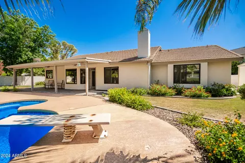 518 E Meadows Ln, Gilbert, AZ 85234 photo 47