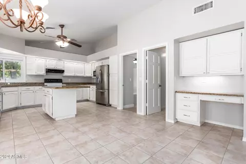 518 E Meadows Ln, Gilbert, AZ 85234 photo 16