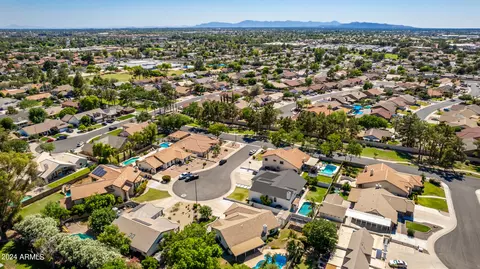518 E Meadows Ln, Gilbert, AZ 85234 photo 57