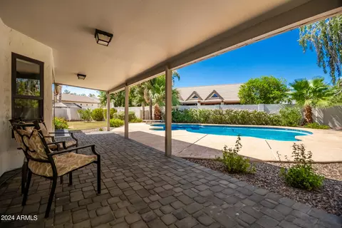 518 E Meadows Ln, Gilbert, AZ 85234 photo 44