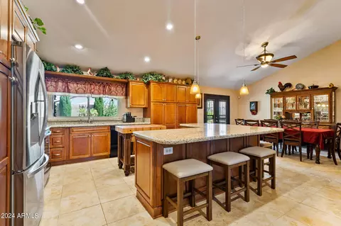 4372 E Winchcomb Dr, Phoenix, AZ 85032 photo 14