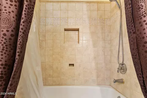 4372 E Winchcomb Dr, Phoenix, AZ 85032 photo 34