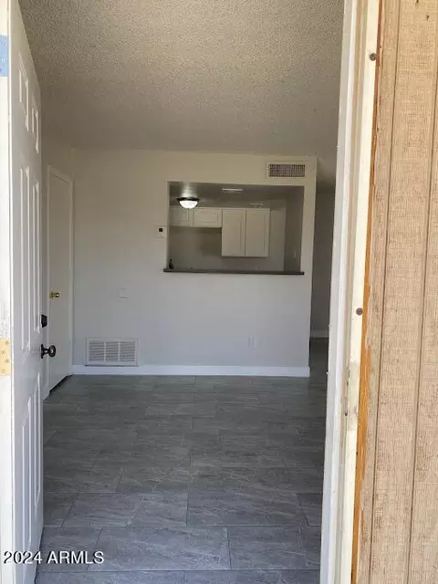 4530 E Riverside St, Phoenix, AZ 85040