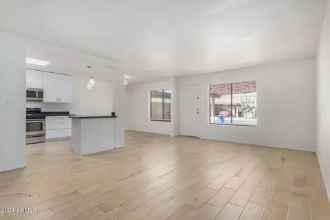 5207 N 18th Dr, Phoenix, AZ 85015 photo 3