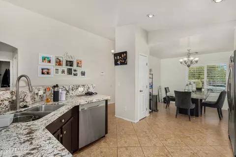 2413 W Carson Rd, Phoenix, AZ 85041 photo 14