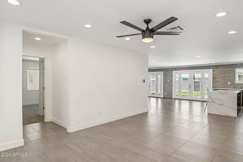 126 E Balboa Dr, Tempe, AZ 85282 photo 8