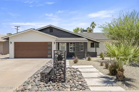 126 E Balboa Dr, Tempe, AZ 85282