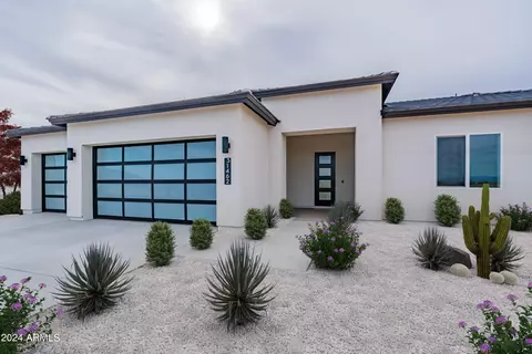 1958 W Lucky Ln, Queen Creek, AZ 85144