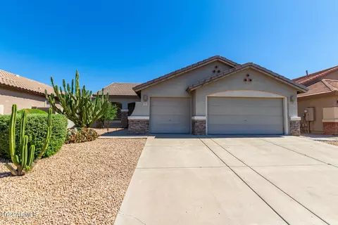 4826 E Kirkland Rd, Phoenix, AZ 85054 photo 2