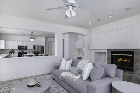 4093 E Clubview Dr, Gilbert, AZ 85298 photo 8