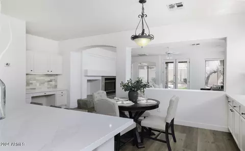 4093 E Clubview Dr, Gilbert, AZ 85298 photo 10
