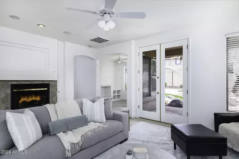 4093 E Clubview Dr, Gilbert, AZ 85298 photo 3