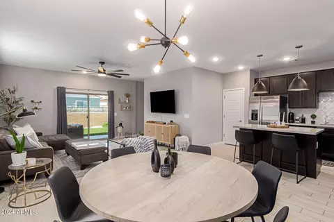 2762 E Fossil Ridge Rd, Phoenix, AZ 85050 photo 6